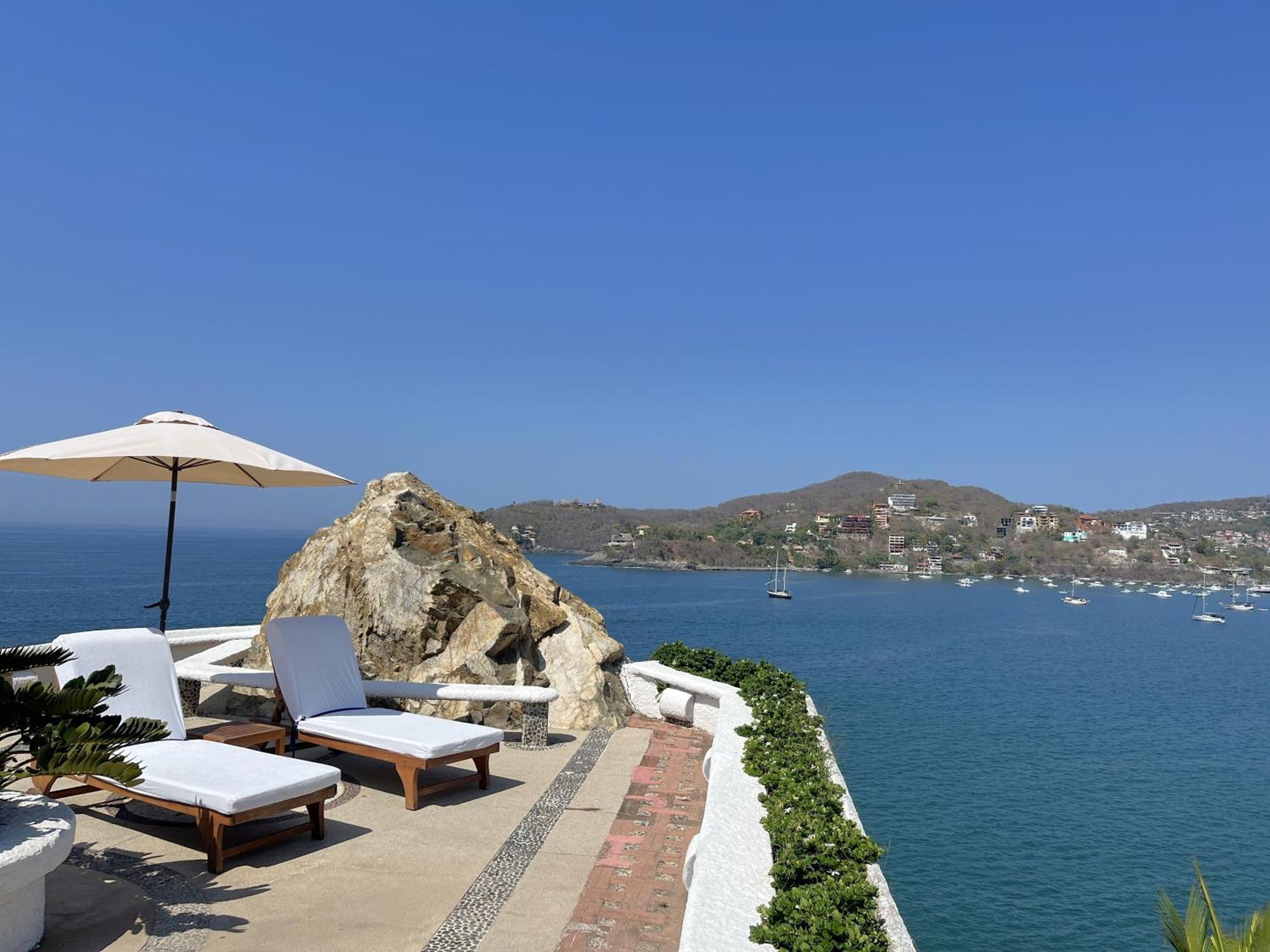 Villa De La Roca Zihuatanejo Kültér fotó